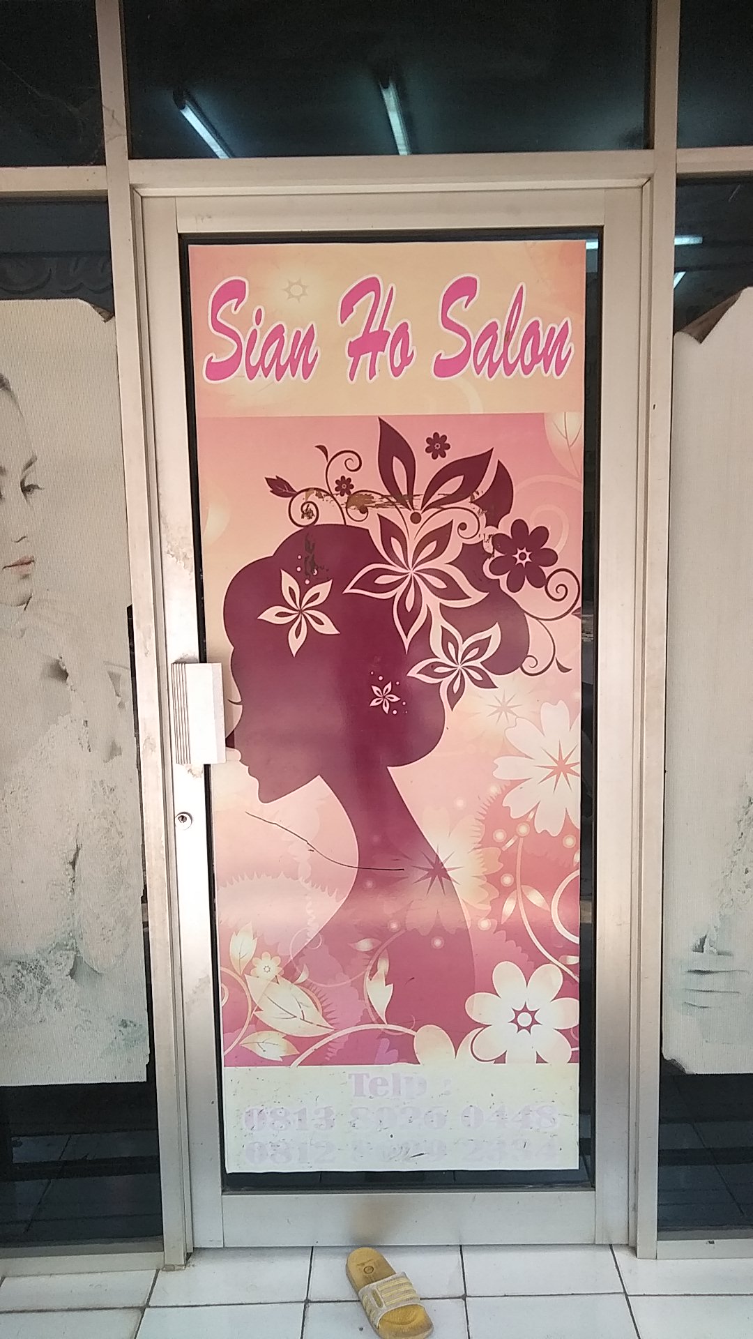 Sian Ho Salon