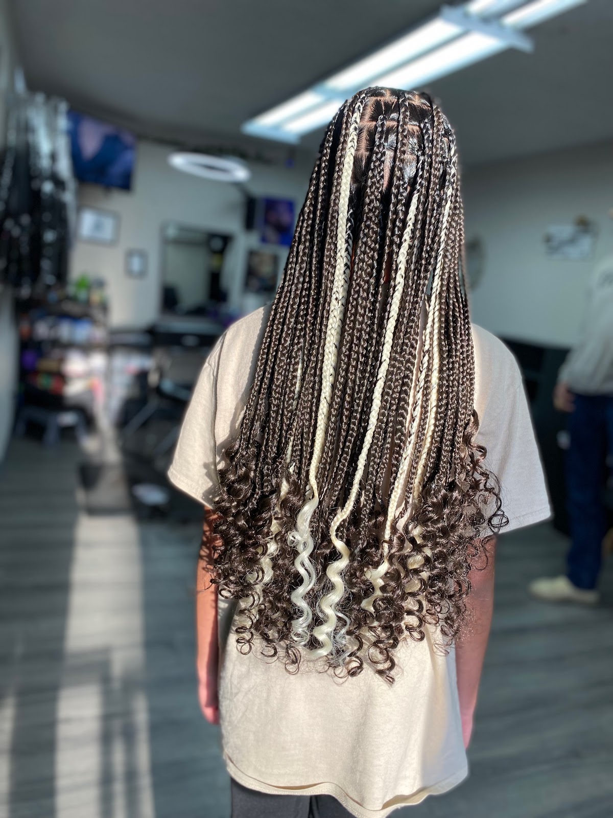 C.R.E.A.M. STUDIO BEAUTY, BRAIDS & FADES