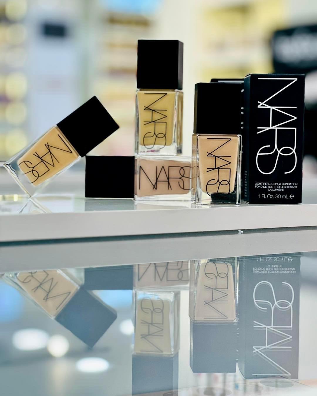 Sarah Center for Perfumes and Makeup Supplies