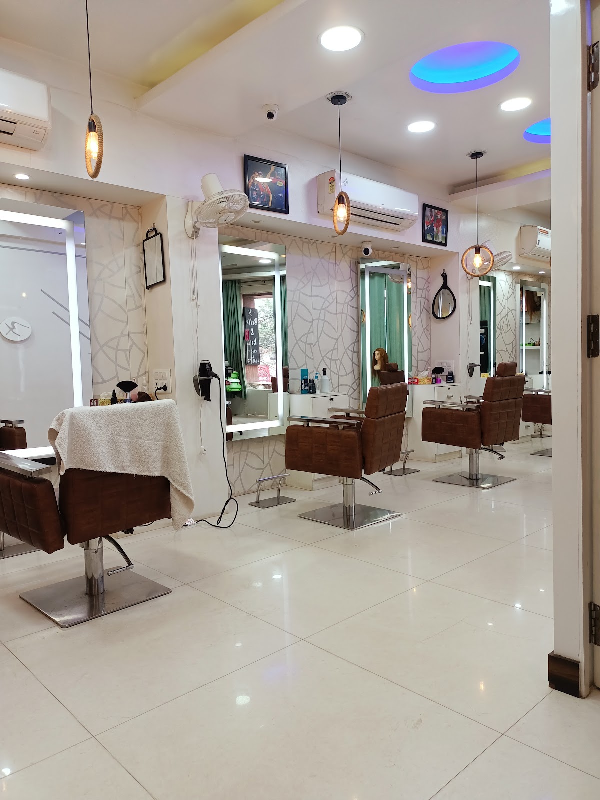 Bella & Ken Salon