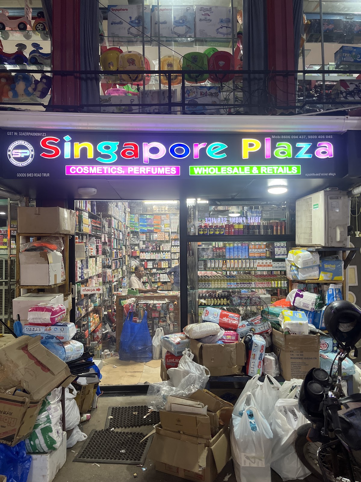 Singapore Plaza Cosmetics & Perfumes Tirur