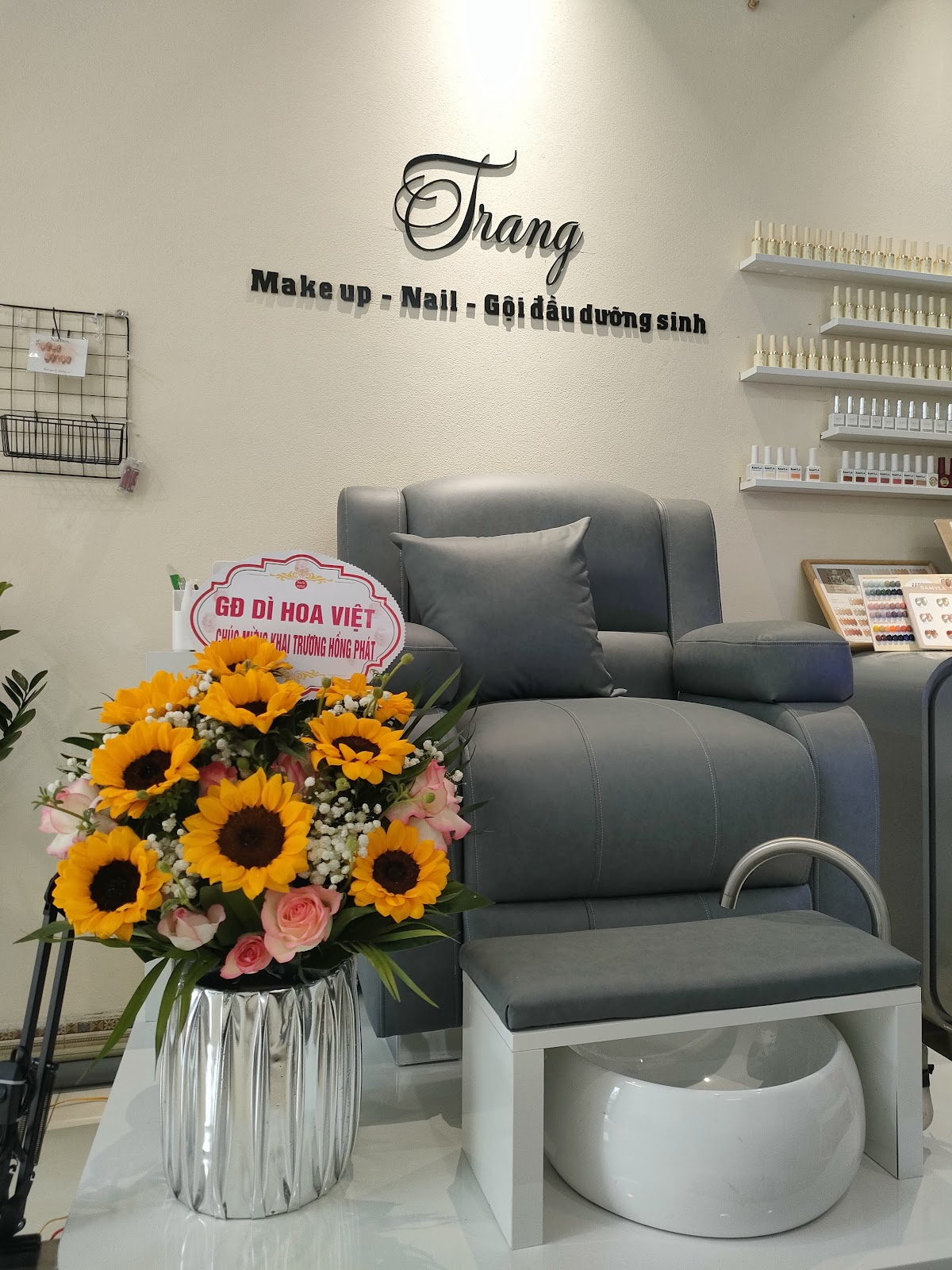 Trang Makeup - Nail - Goi dau