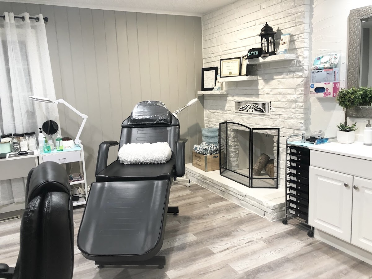 Ark Beauty Ink Salon
