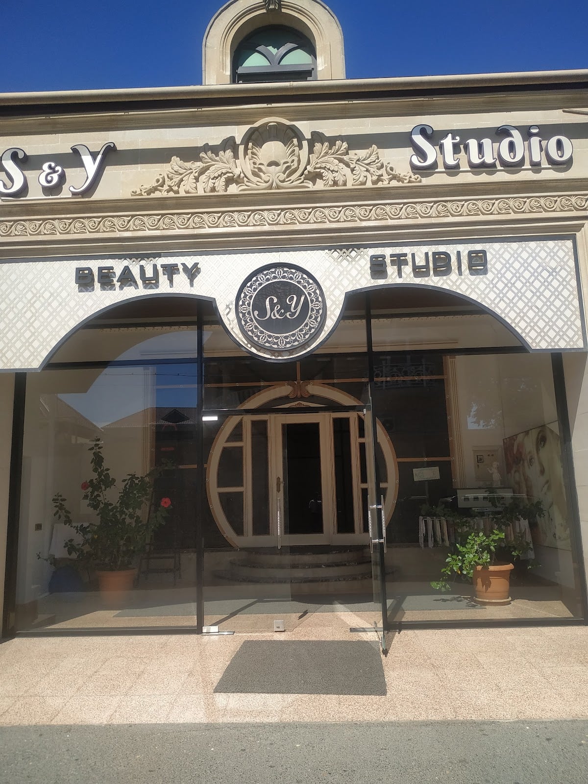 Y & S Beauty Studio