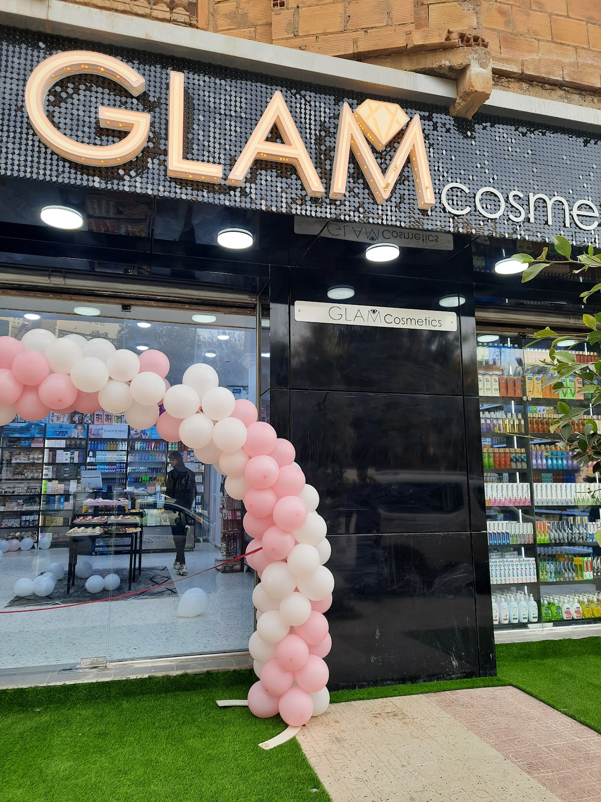 Glam Cosmetics 28