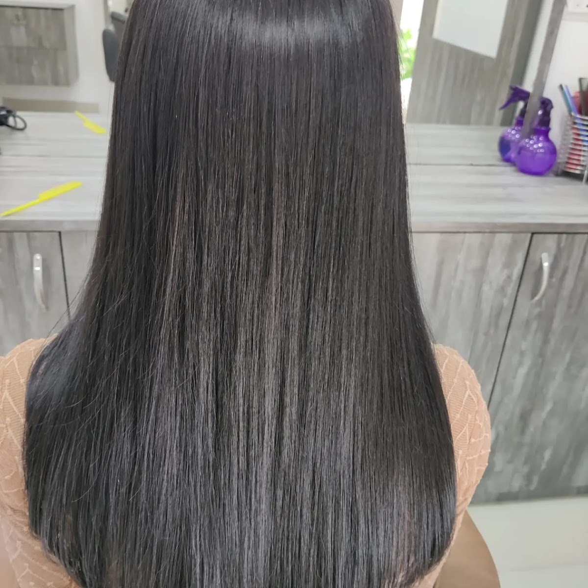FLORA UNISEX SALON