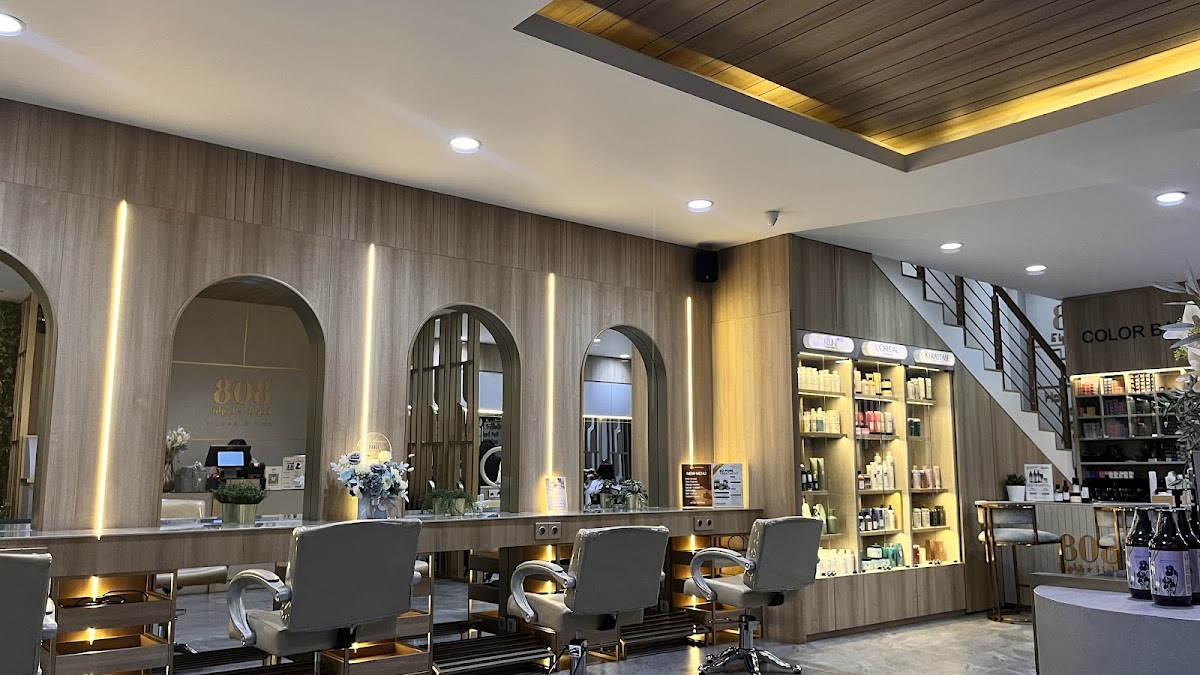 Salon 808 Hair & Beauty Bandung