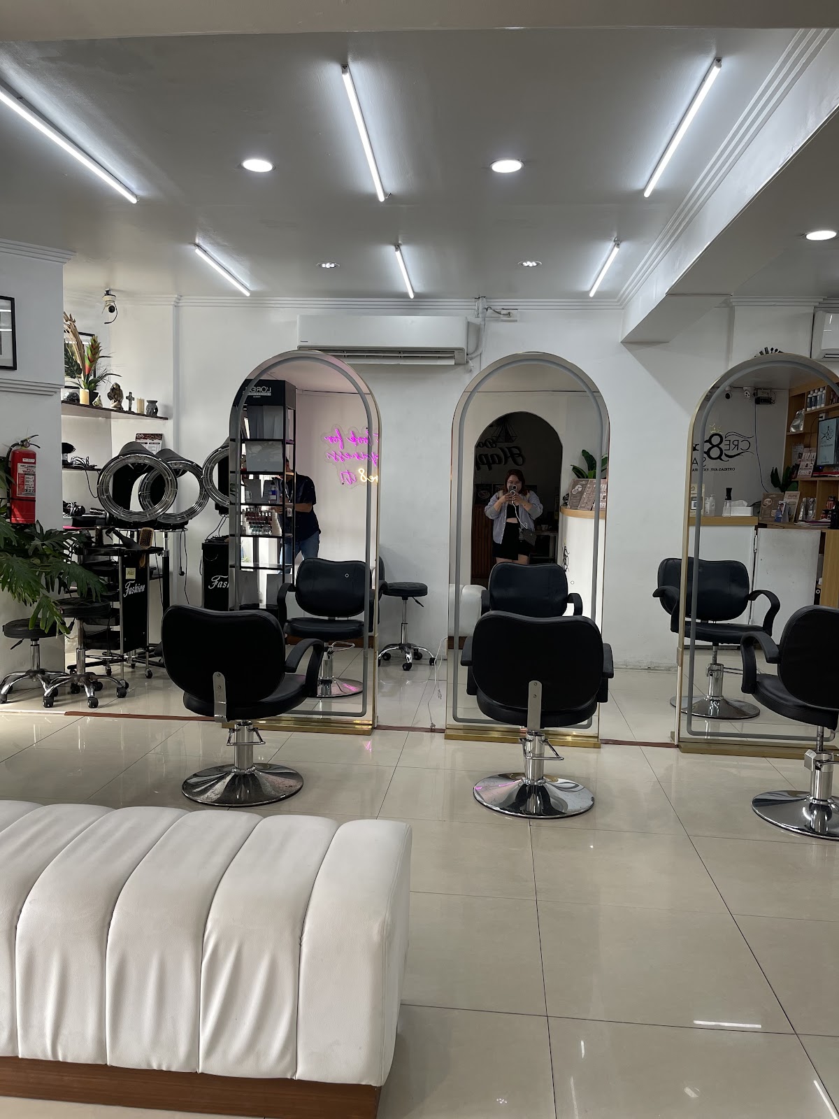 Cre8 Salon Ortigas Ave. Ext.