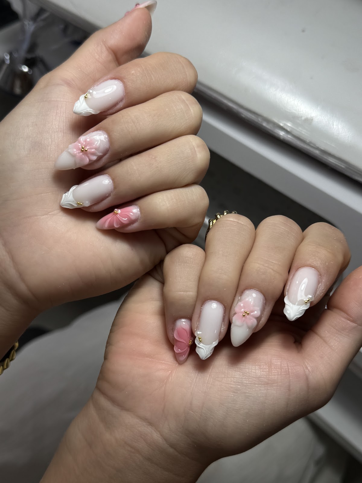 Hoa Beauty Nail & Eyelash Studio
