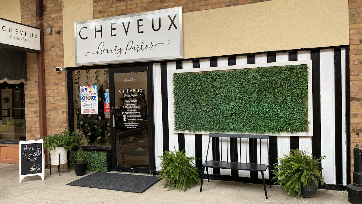 Cheveux Beauty Parlor