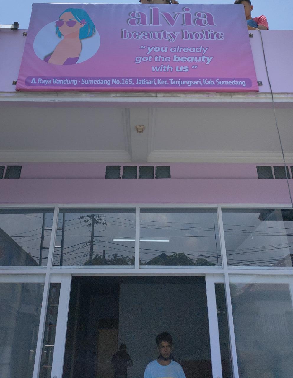 Alvia Beauty Holic