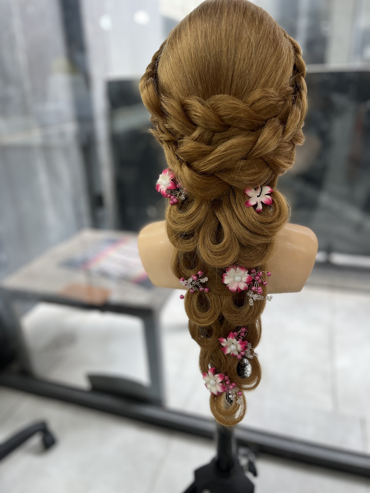 7 Star Beauty Parlor