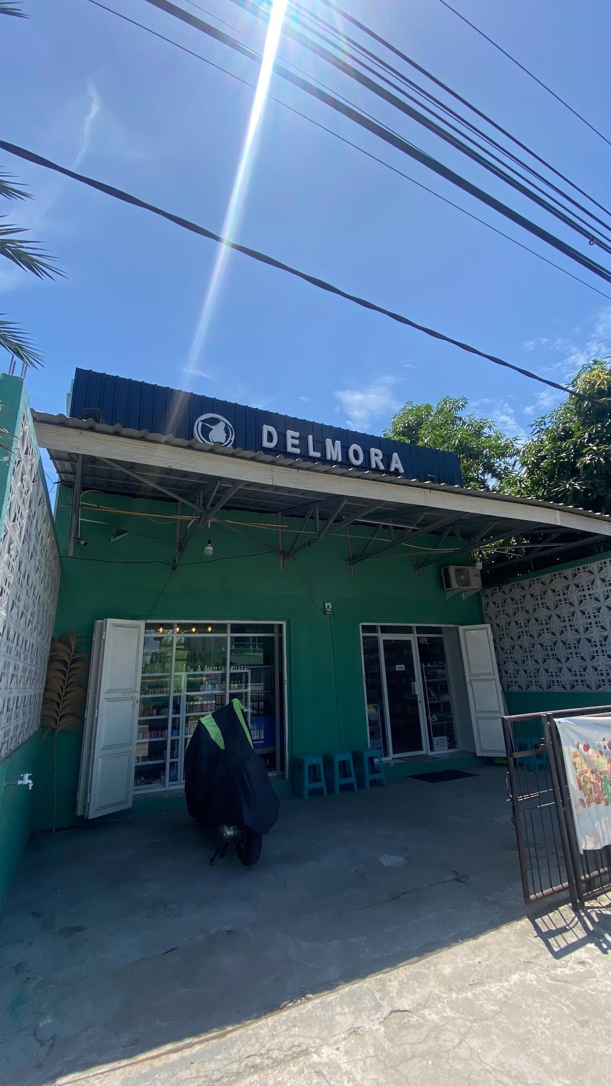 Delmora Beauty Shop