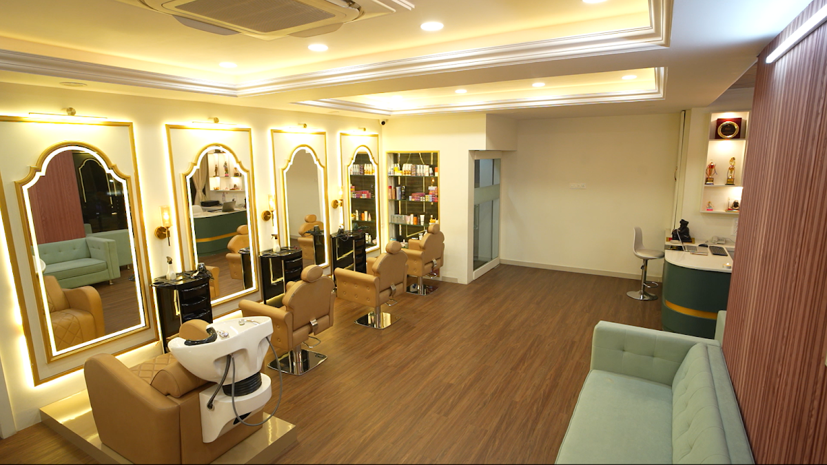 Saaj Make Up Studio