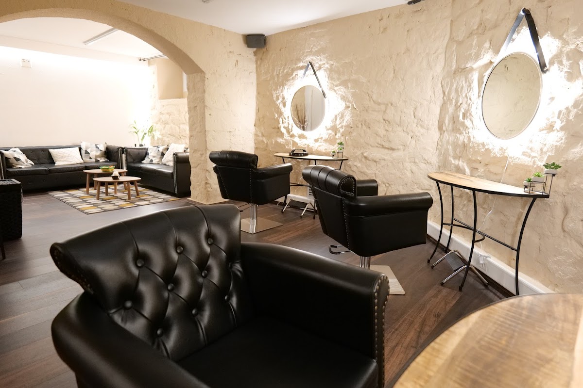 Juli Beauty Hair & Make up