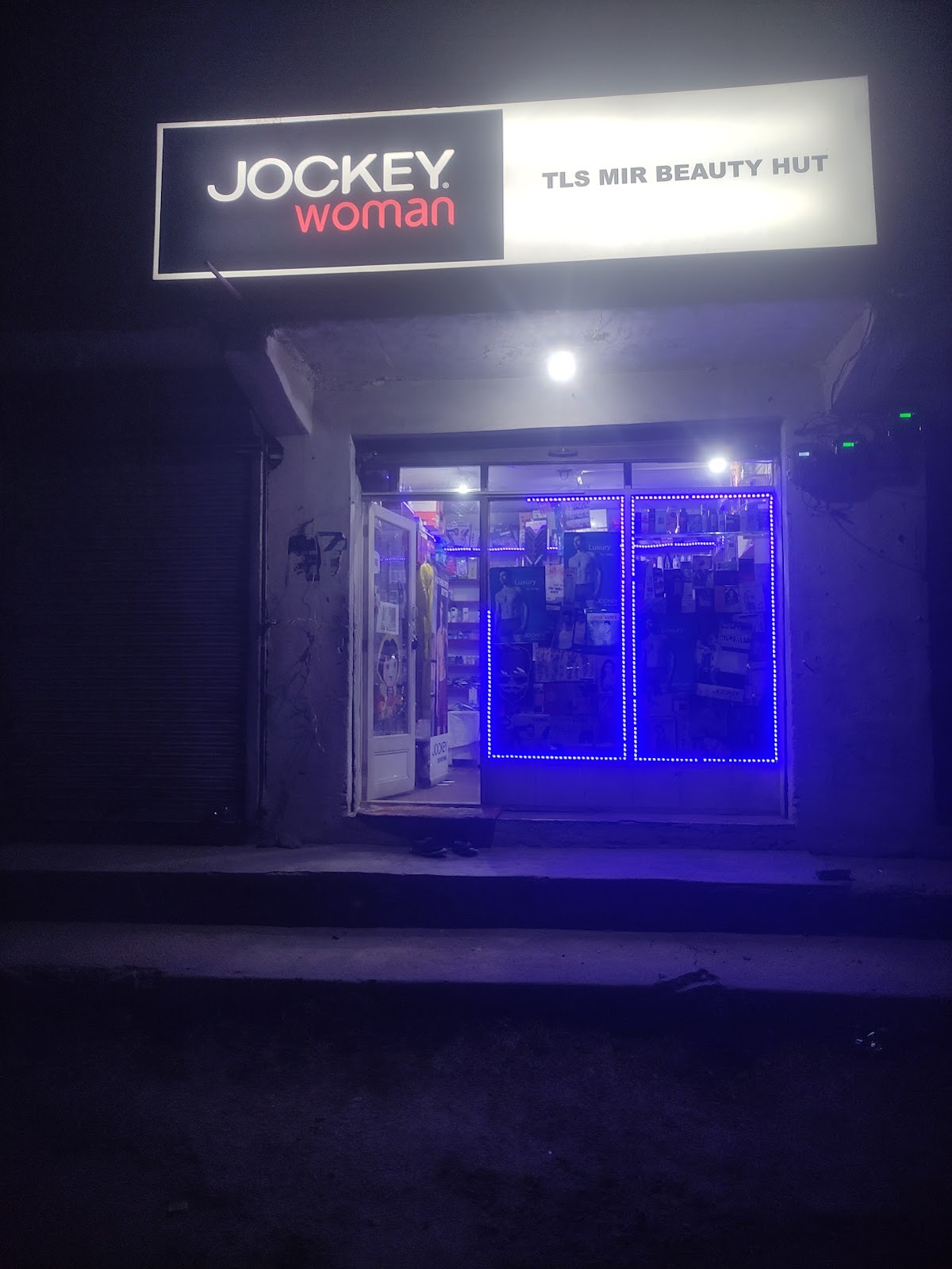 TLS Mir's Beauty Hut