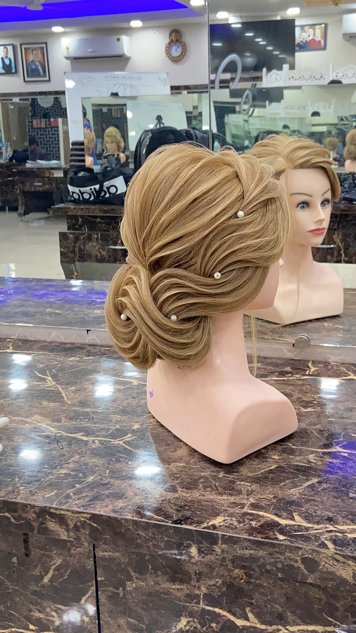 Mansi Makeup & Hair Studio & Academy
