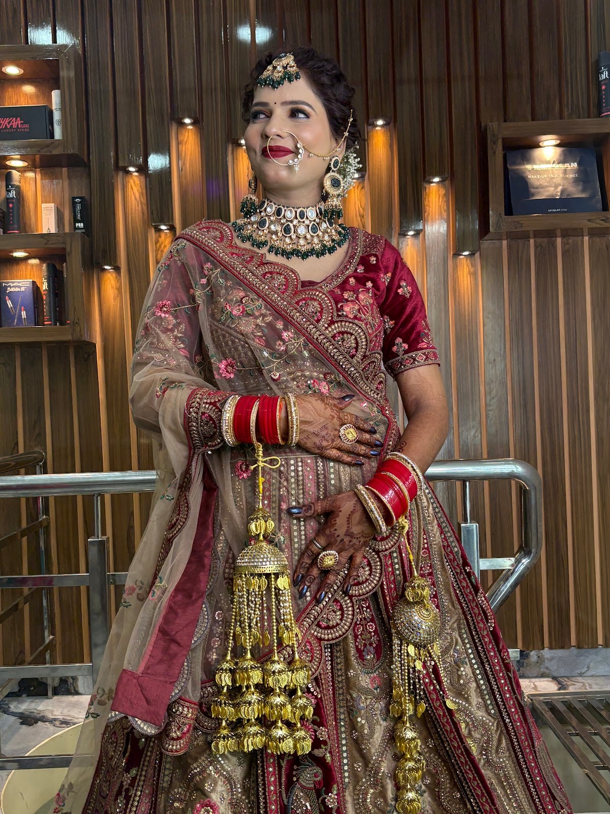 Prapti Parlour