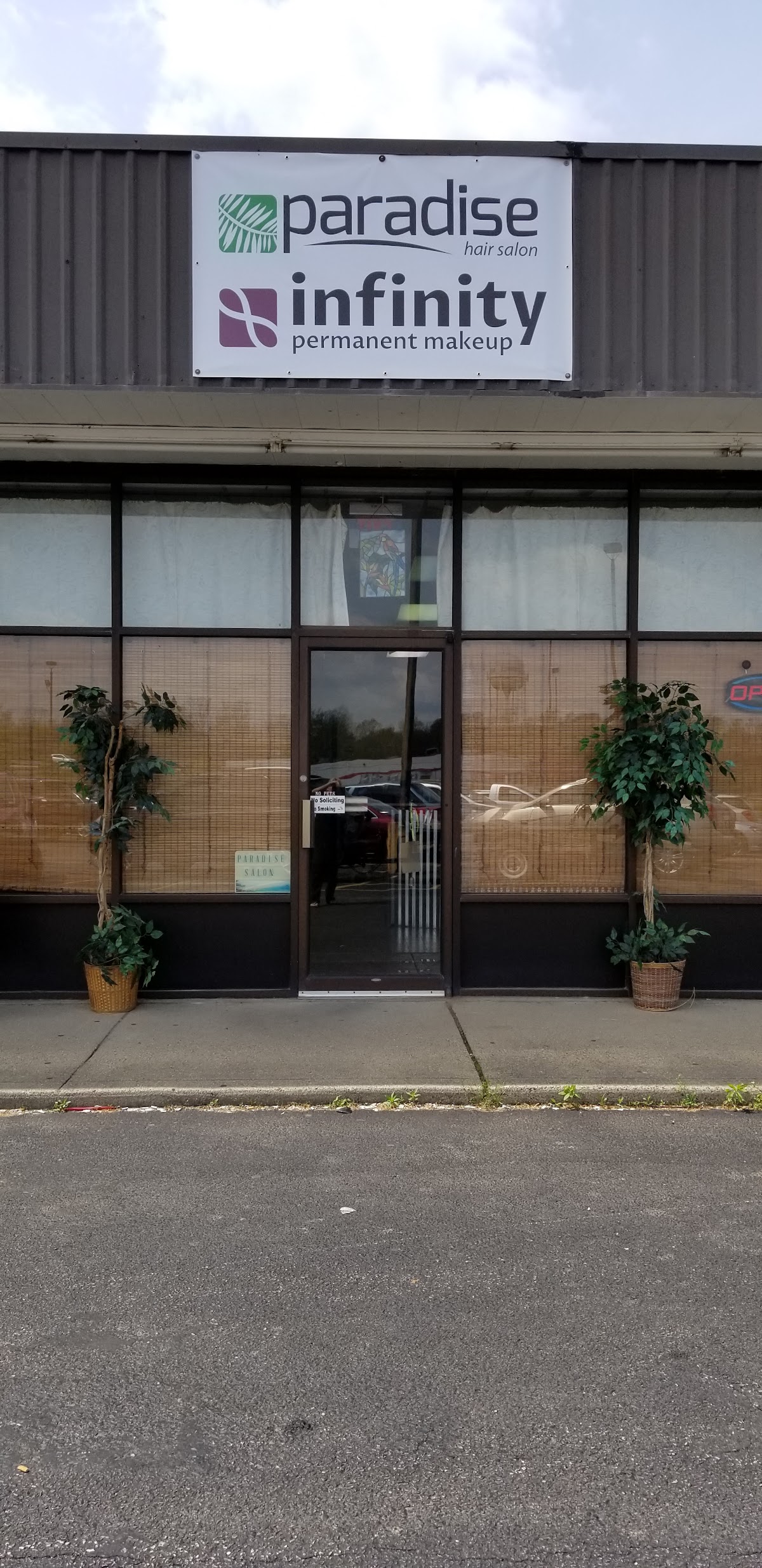 Paradise Salon