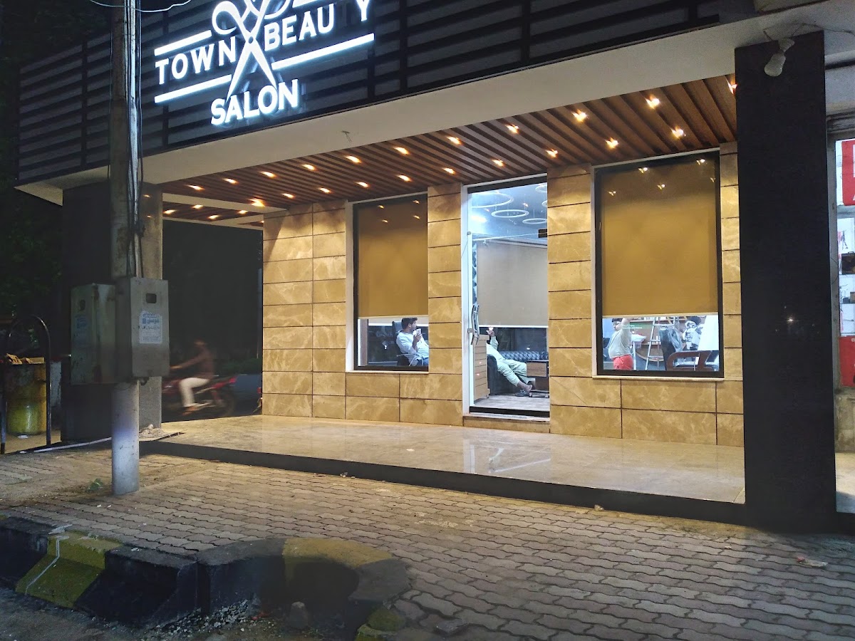 Town Beauty Salon