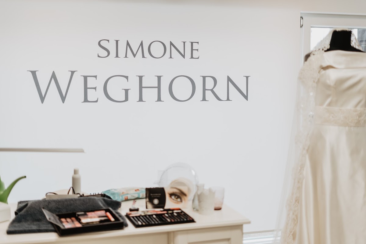 geliebt und schön Brautstyling und Kosmetik