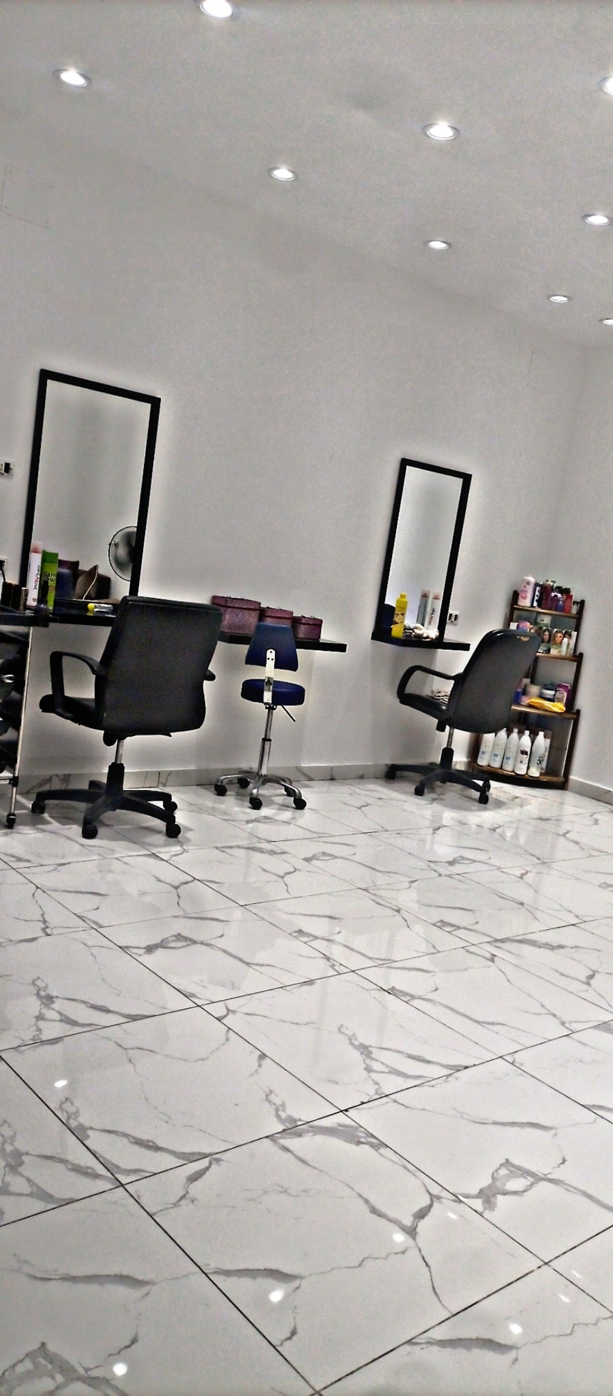 Judy Ladies Beauty Center Janzur