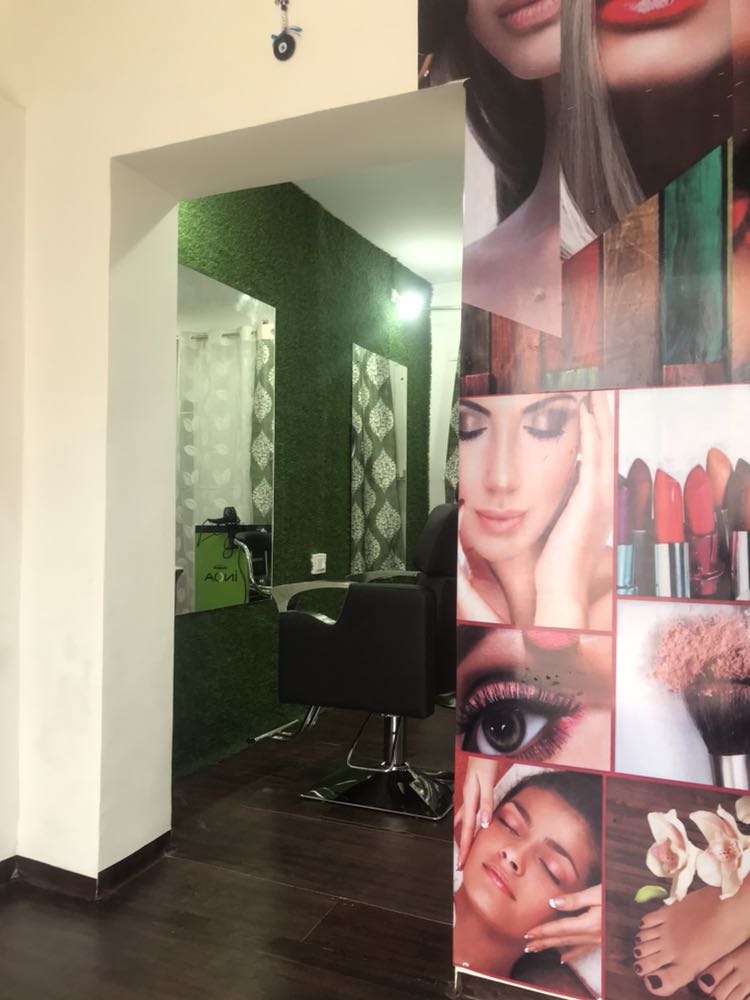 SS Makeup Studio & Beauty Salon