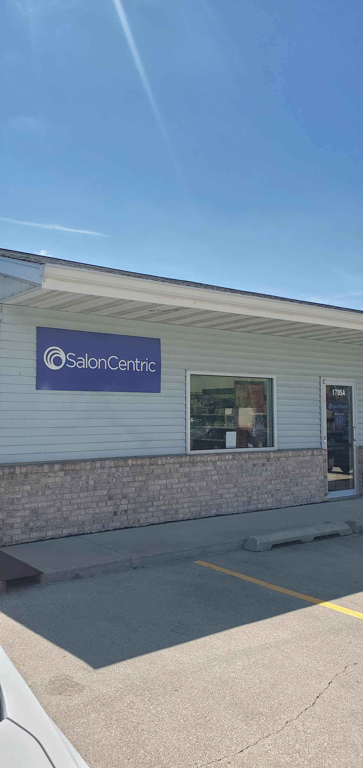 SalonCentric of Effingham