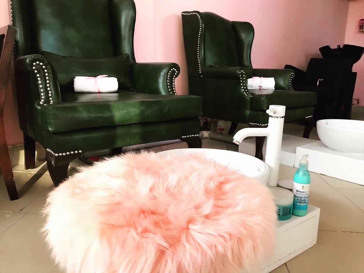 Pink me up! Beauty salon