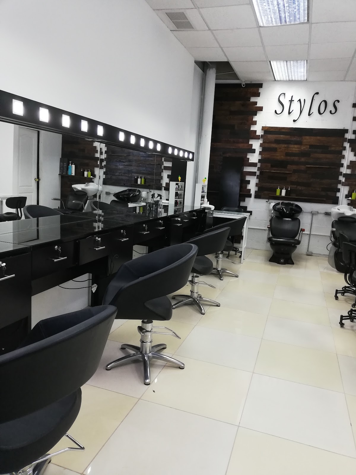 Stylo's Salon