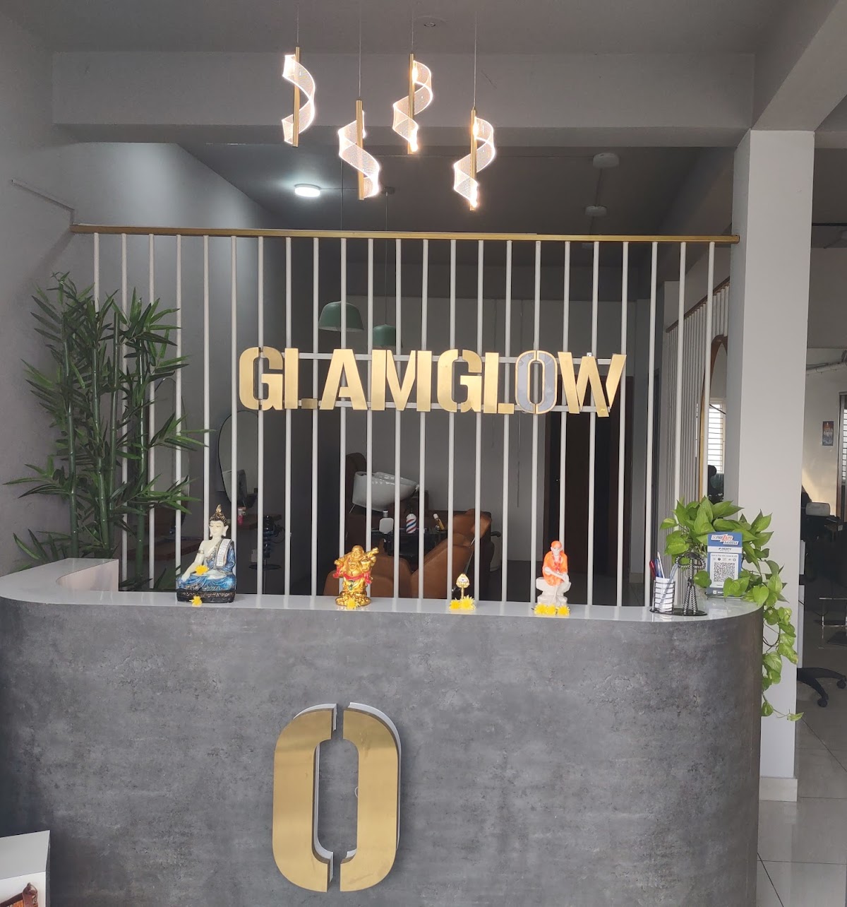 Glam Glow Women Salon & Academy