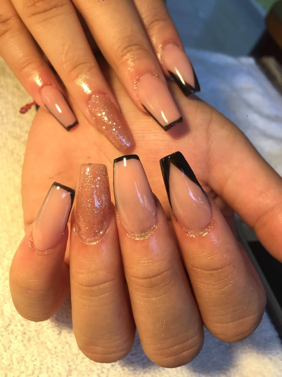 Belleza Yuliss MakeUp, Nails