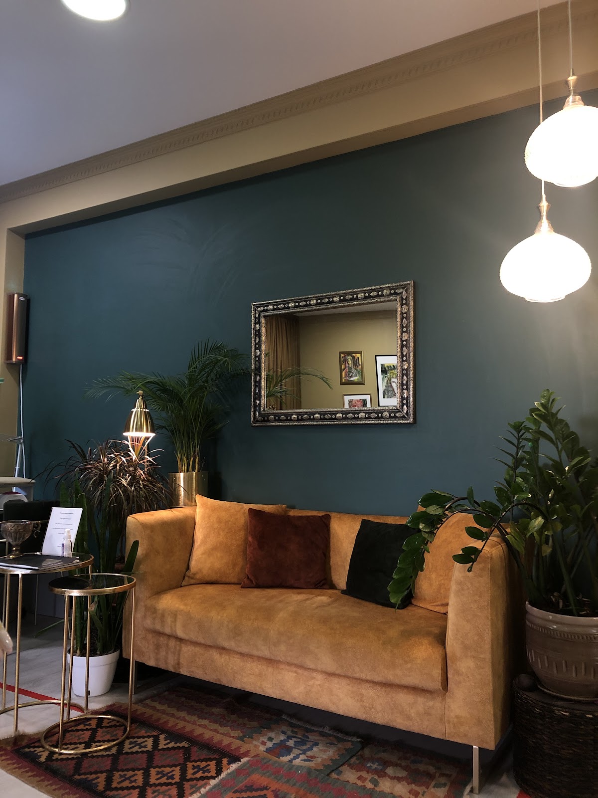 Naz Nail Lounge