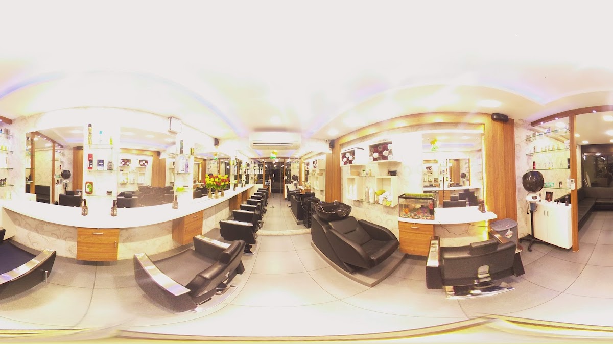 Leo Unisex Salon