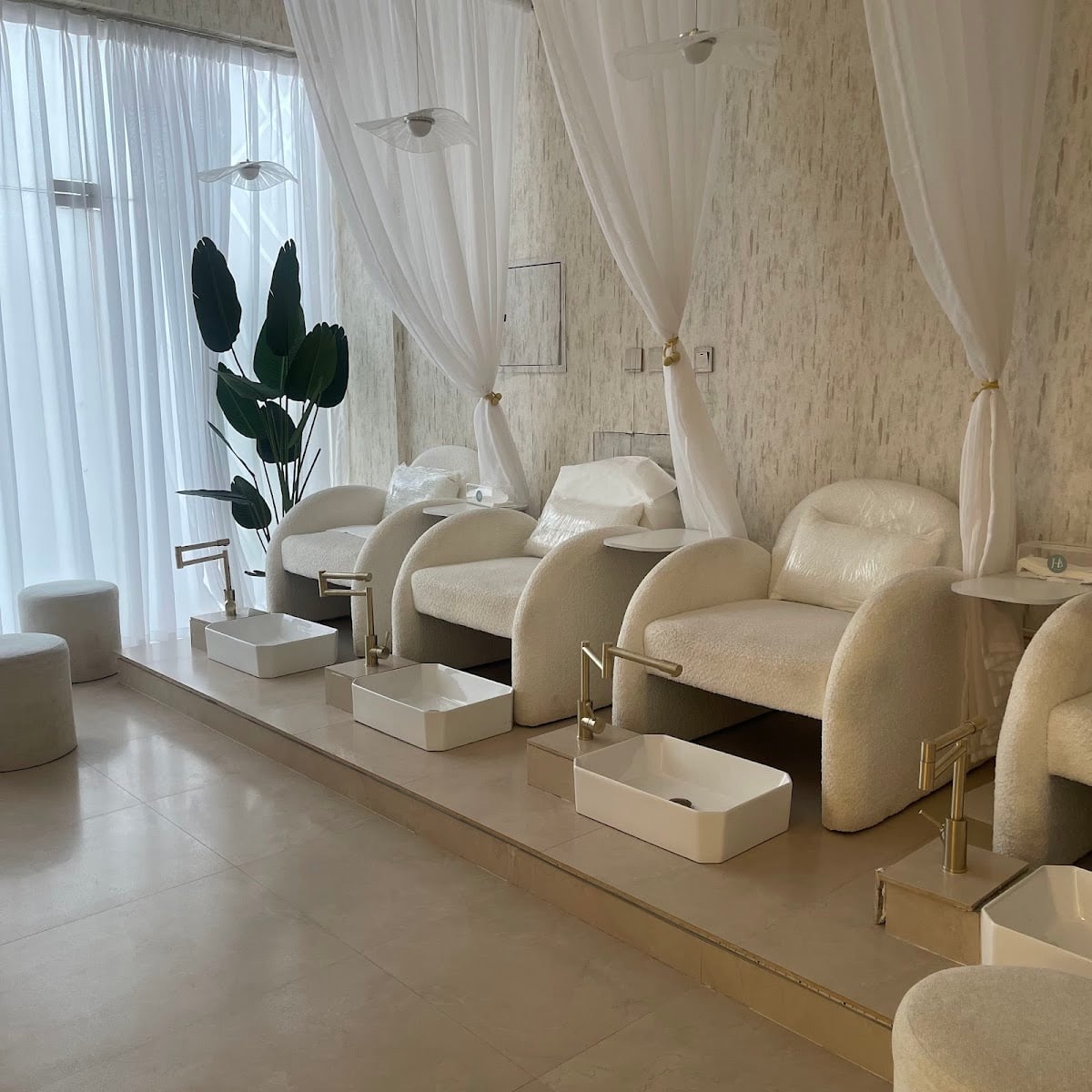 H Beauty Ladies Salon