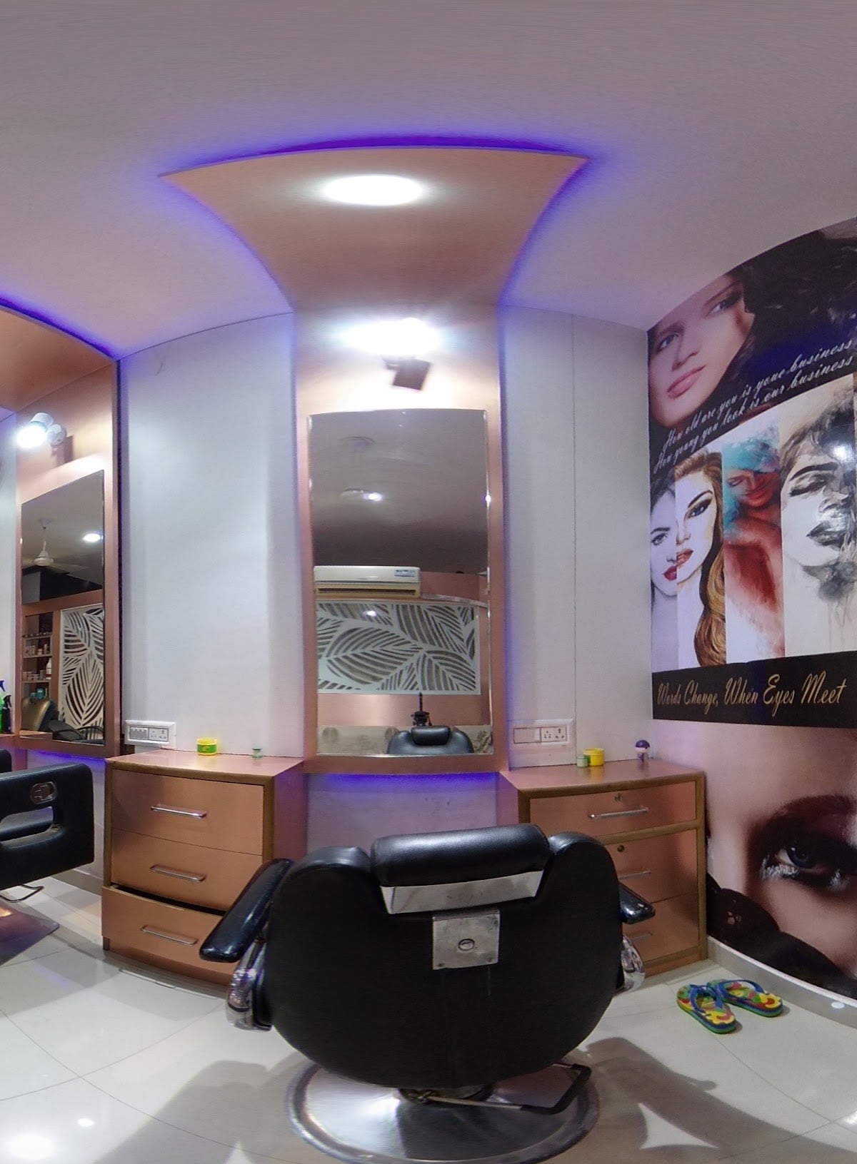 Vadhu Beauty Salon