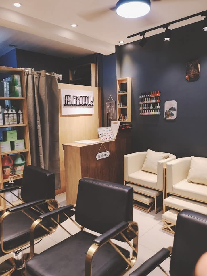 SPLENDIDLY BEAUTY LOUNGE