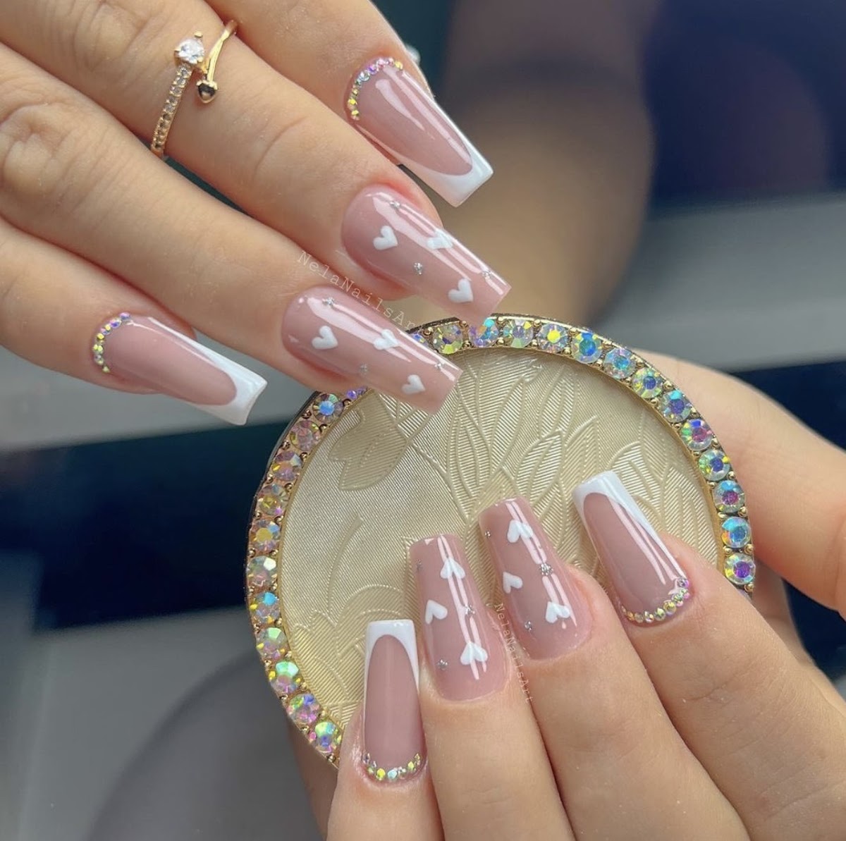 EG Nails,Brows & Beauty Bar