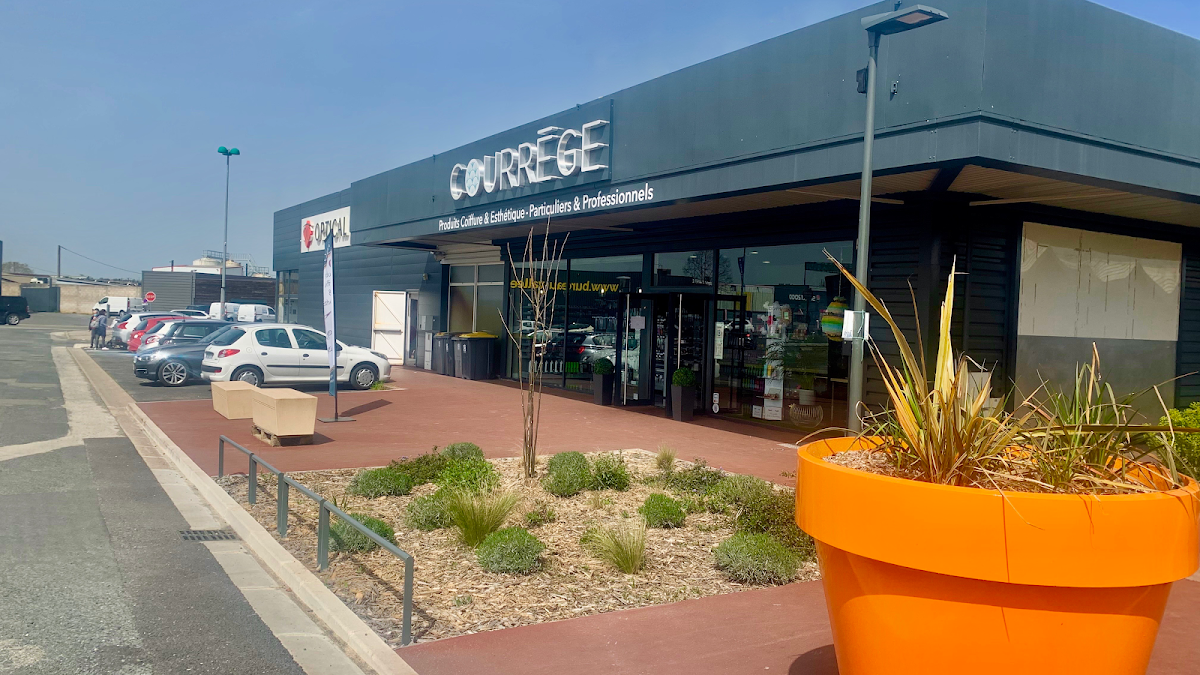 Boutique Courrege