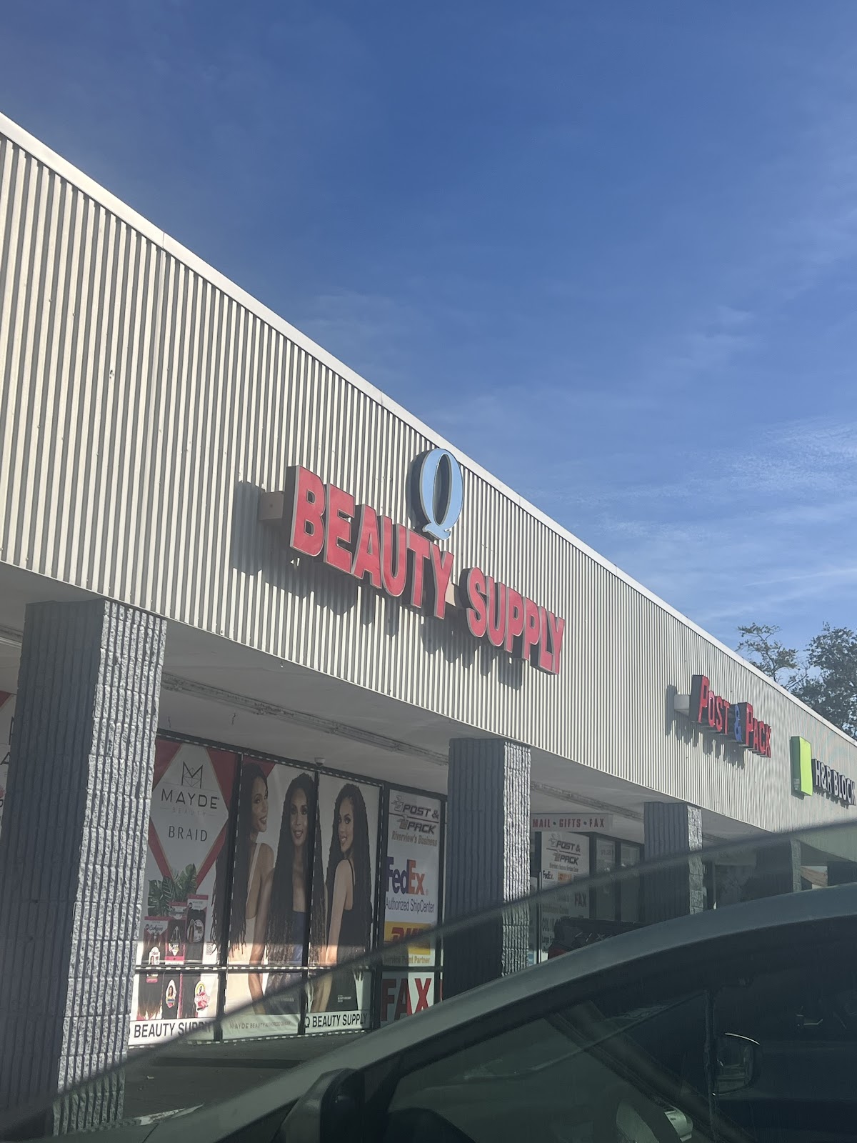 Que Beauty Supply
