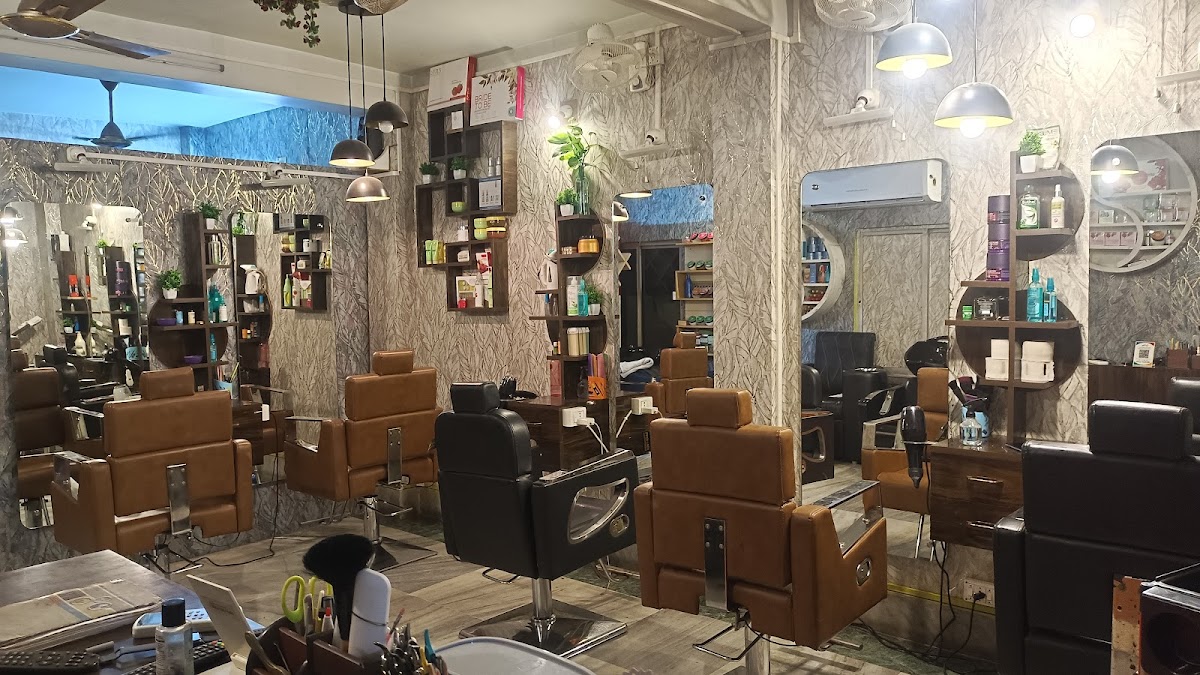 Moumita Makeover and Beauty Salon