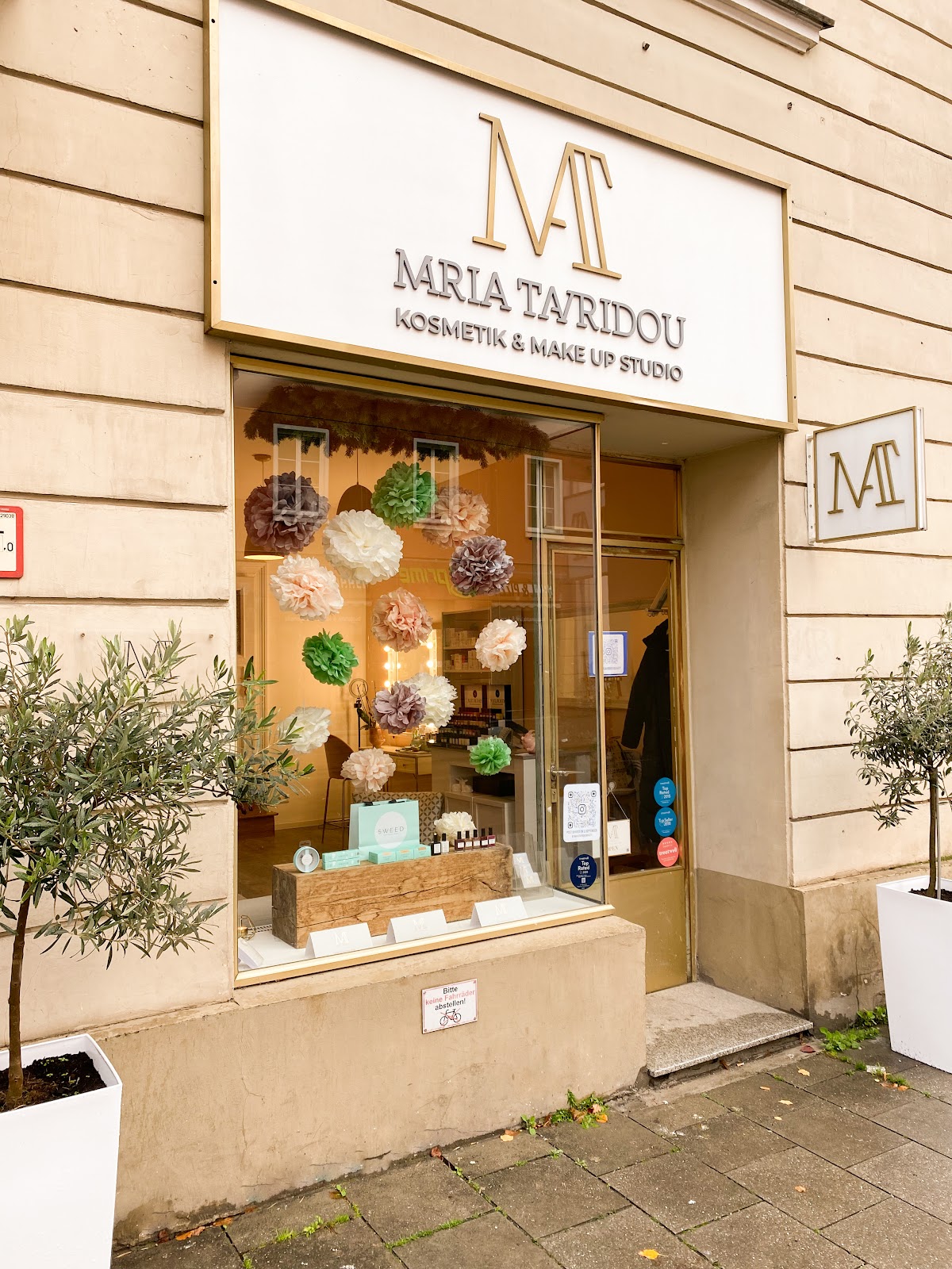 Maria Tavridou Cosmetic & Make Up Studio