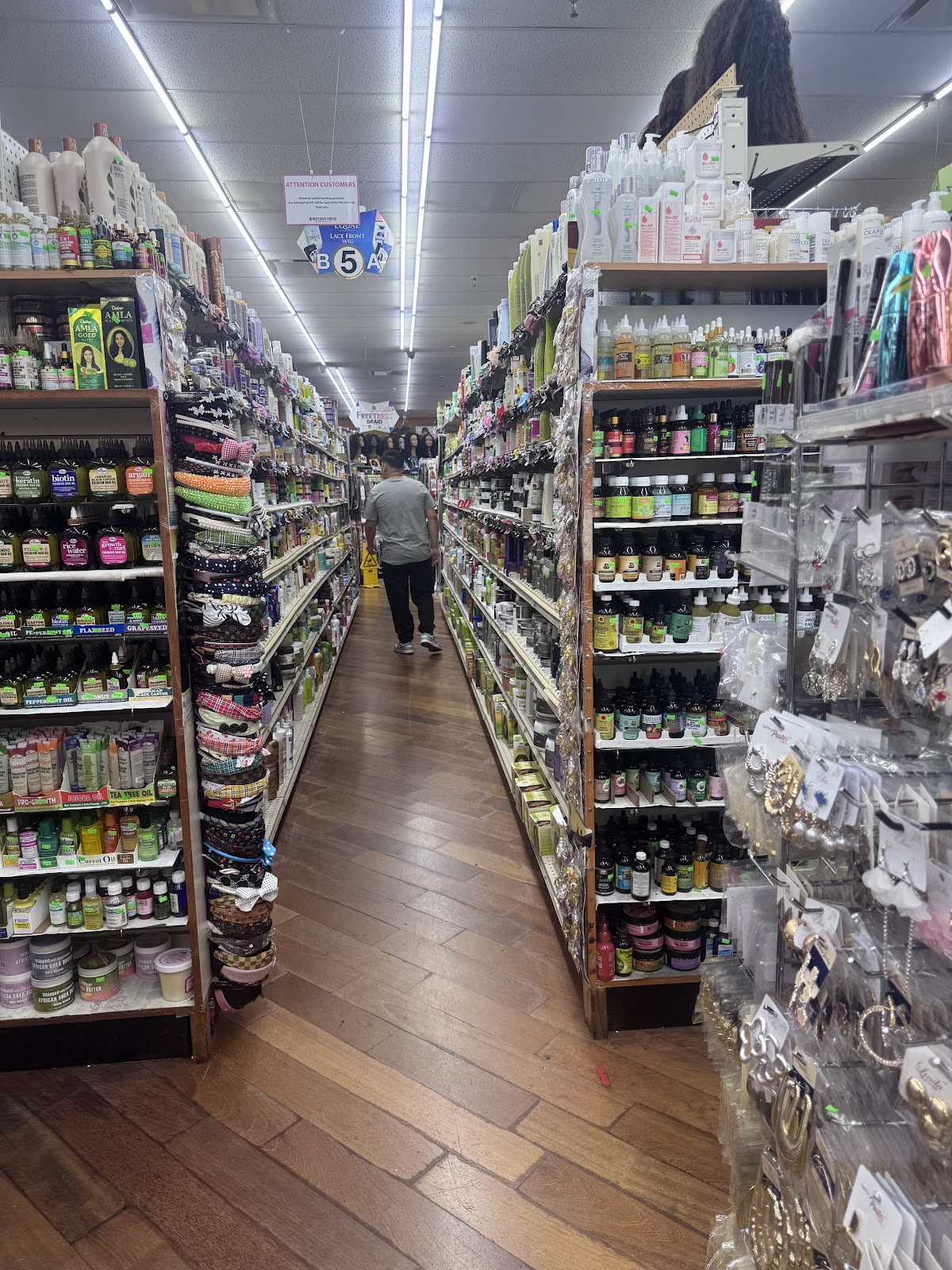 Royal Beauty Supply