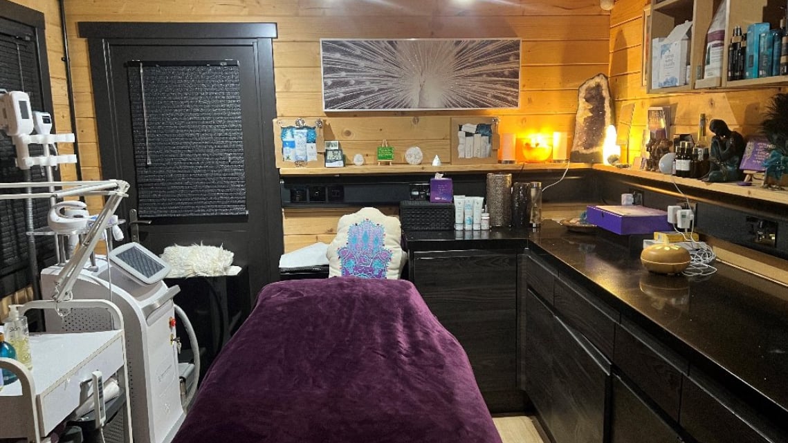 Beauty Mania & The Holistic House at Beauty Mania