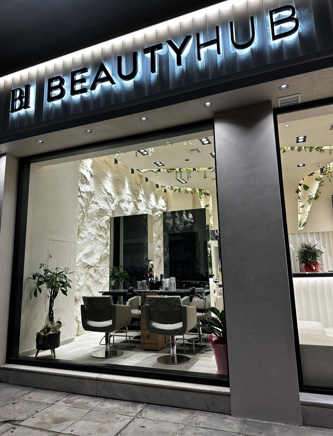 Beauty Hub Kommotirio Peristeri