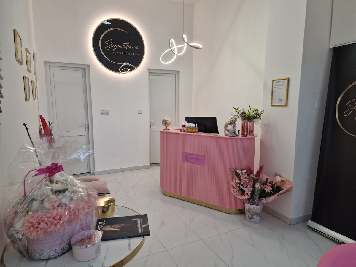 Signature Beauty World