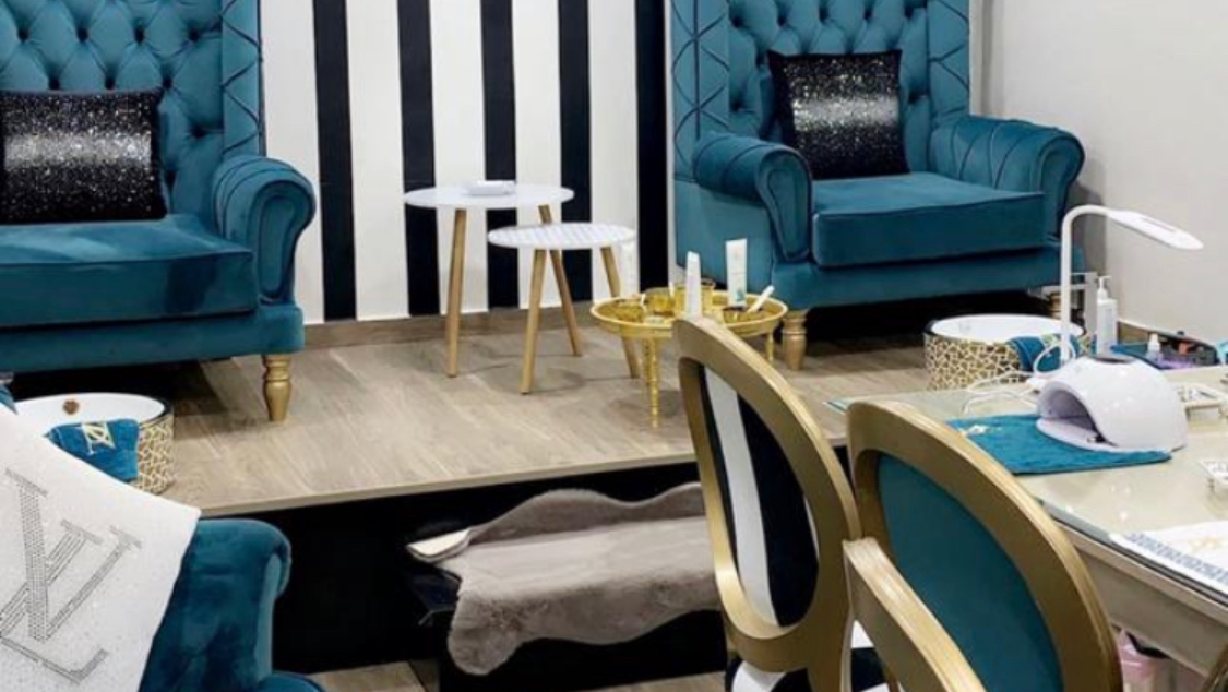 So Nails Beauty Center