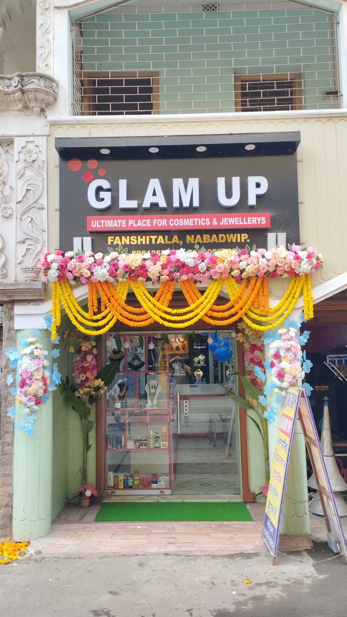 Glam Up