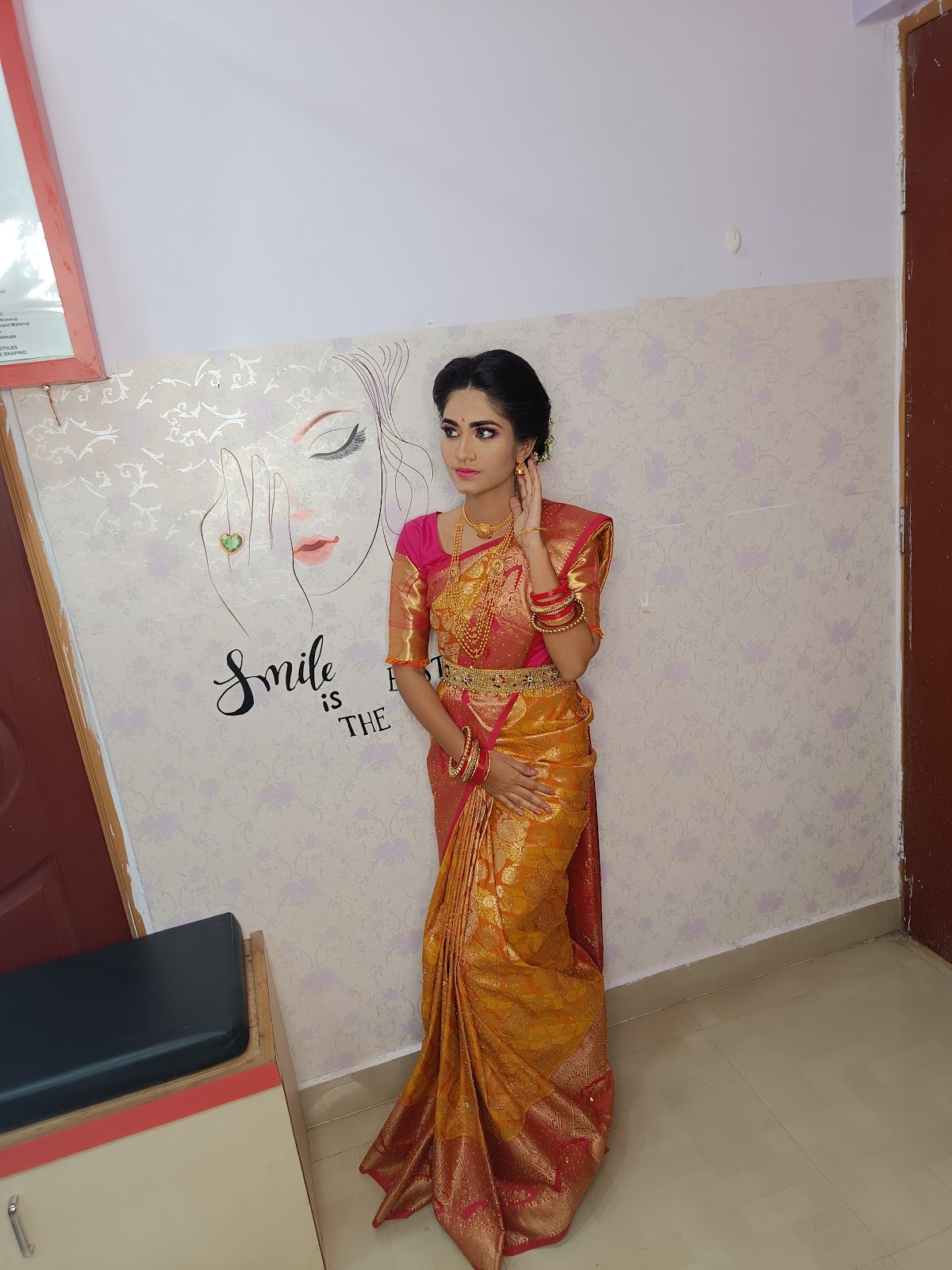 Secret Women's Beauty Parlour