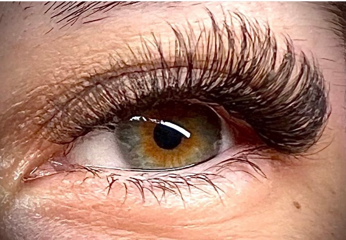 Annarella's Beauty & Akademy - Exklusive Kosmetik & Schulungen